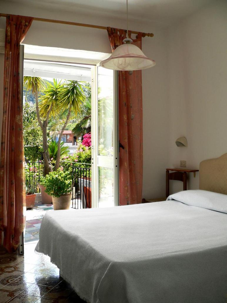 Hotel La Maggioressa Casamicciola Terme Eksteriør billede